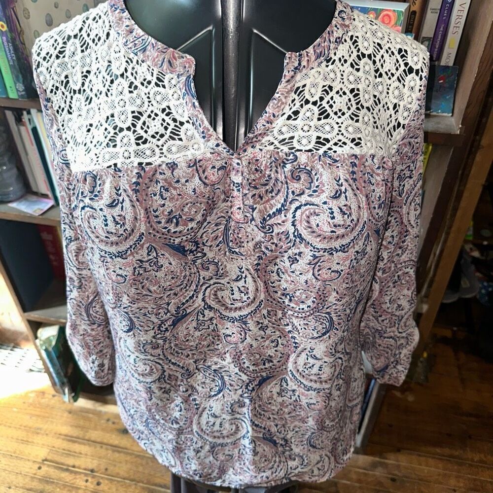 Daniel Rainn paisley Jacobean boho lace trim M top